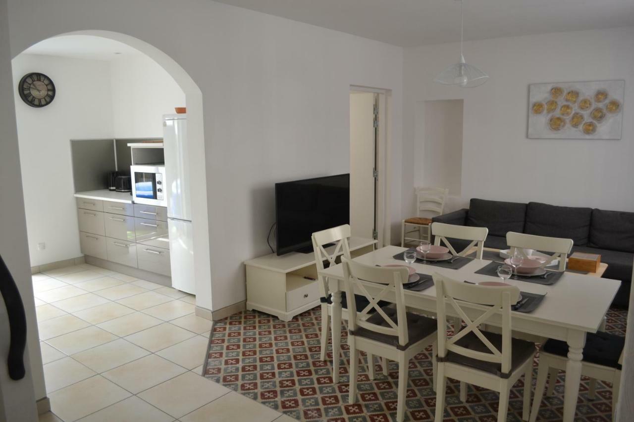 La Bulle Familles Clim, Wifi, Airport Shuttle,Tout A Pied Carcassonne Exterior foto